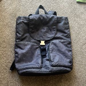 LULULEMON FULL SIZE BLACK GREY GRAPHITE BACKPACK